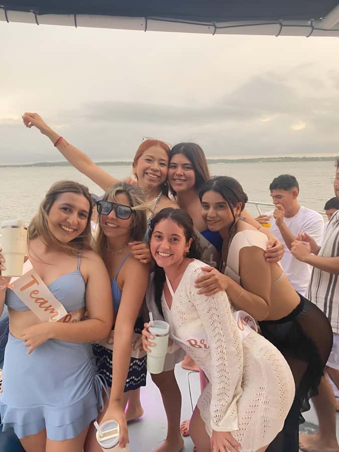 2-hour tour in Cartagena Sunset View in party boat - Practical Tips That Make the Difference