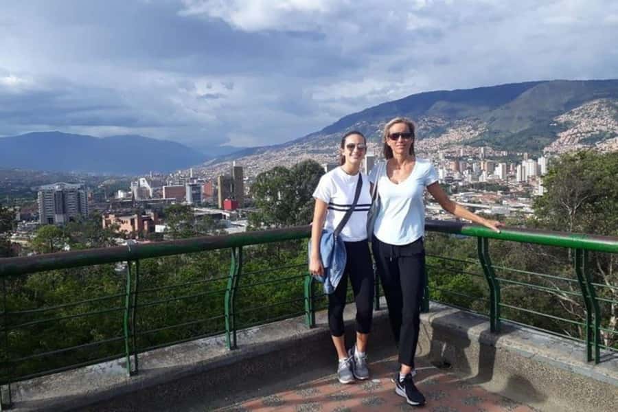4-Hour Medellin, Envigado & Sabaneta Three County Tour - Envigado’s Plaza and the 300-Year-Old Colonial Church
