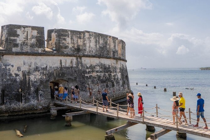 5-Island Speedboat Tour in Cartagena and the Rosario Islands - Bocachica Fort Views: Fast History Without the Slow Pace