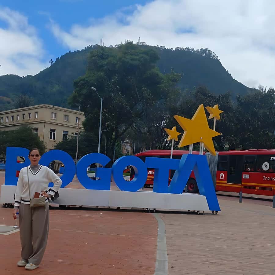 7-hour City Tour of Historic Bogotá with Monserrate - La Candelaria and its landmarks, from founding legend to famous art