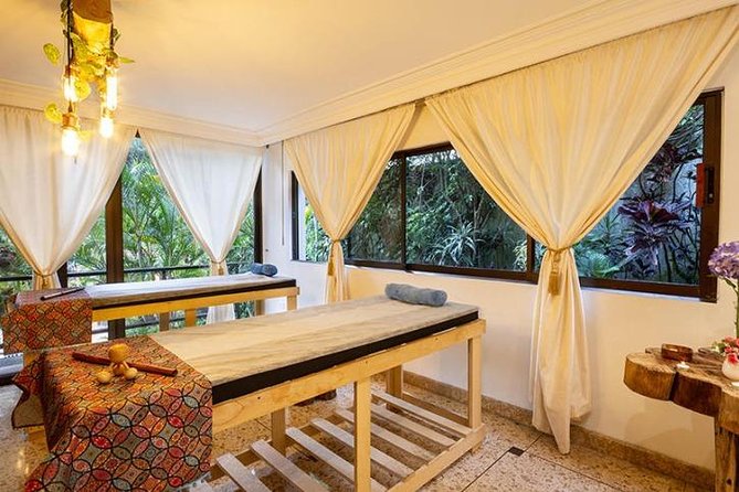 Akzara Spa Hindu Ritual 3H - Your welcome drink, cleansing, and face hydration start