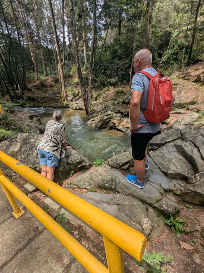 Arvi Park Walking tour and city views from Metrocable. - Return on the tourist cable car: Medellín valley views that land