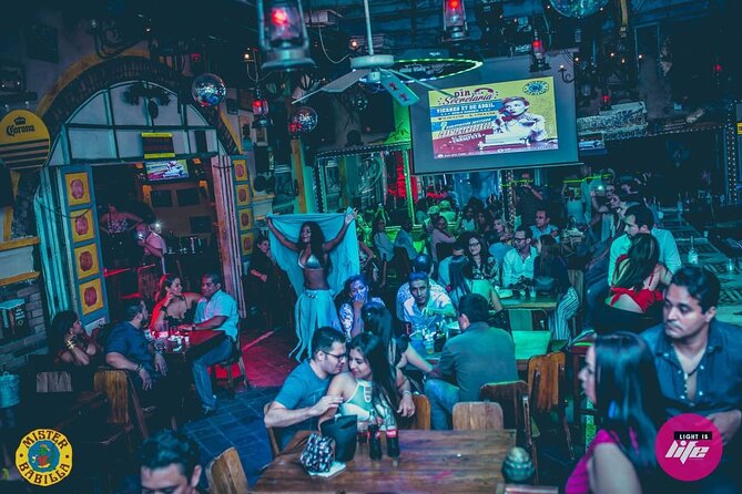 Bar Tour for Guys and Bachelor Parties - The 3-hour plan: drink first, then club hopping