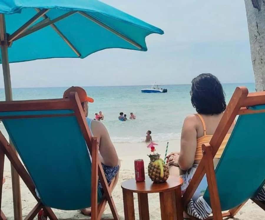 Barú: Club Freedom Beach with Mangrove and Snorkel - Lunch, break time, and the 10,000-peso cocktail bonus