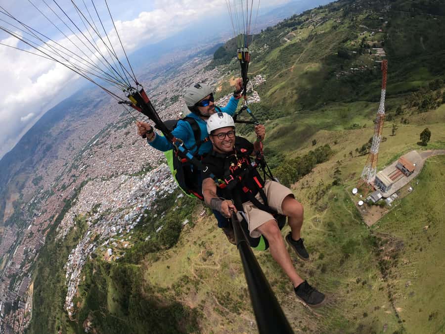 Bello: Paragliding in Medellín - Key things to know before you go