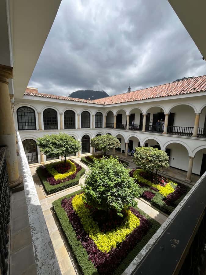 Bogotá: City Tour, Monserrate, Gold Museum, Plaza de Bolivar - What This Tour Includes, and What You’ll Need to Cover Yourself