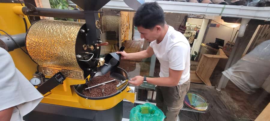Bogota: Coffee Tasting, Roasting, Filtration & Espresso Tour - Key things you’ll notice on this Bogota coffee tour