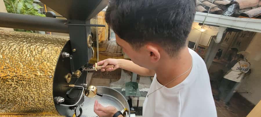 Bogota: Coffee Tasting, Roasting, Filtration & Espresso Tour - Latte art: the fun finish that teaches technique awareness