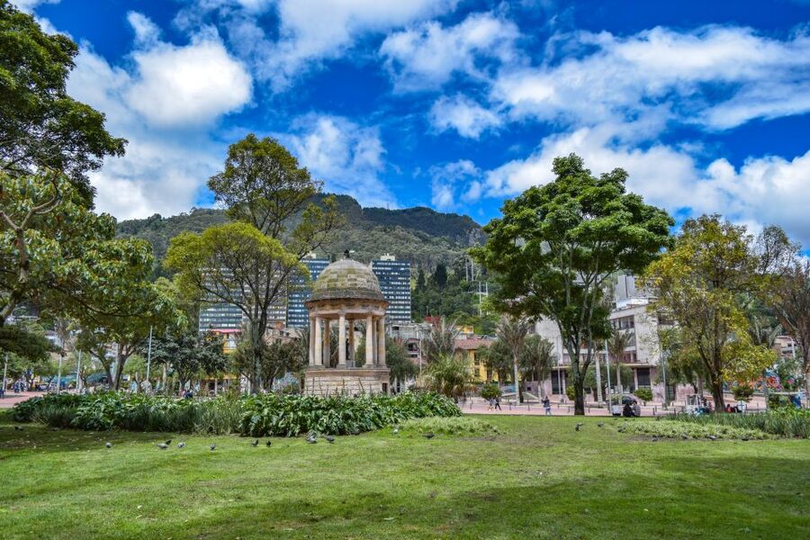 Bogota: Downtown City and Monserrate Hill Private Tour - Price and logistics: is $1,098 per person worth it?