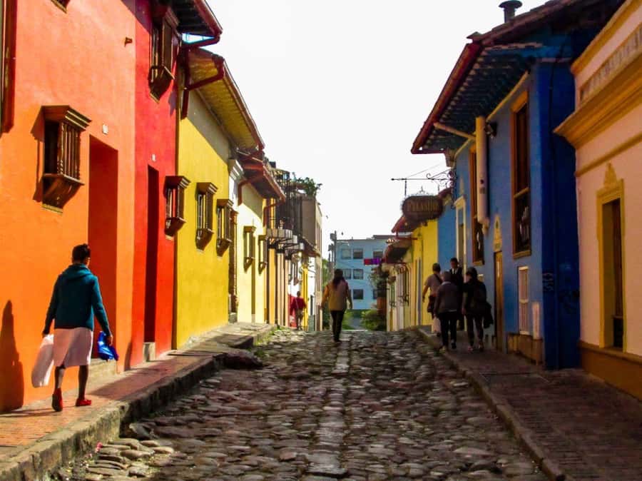 Bogotá: Express Tour with Private Guide and Transportation - La Candelaria on Foot: Colonial Streets, Street Art, and Courtyards