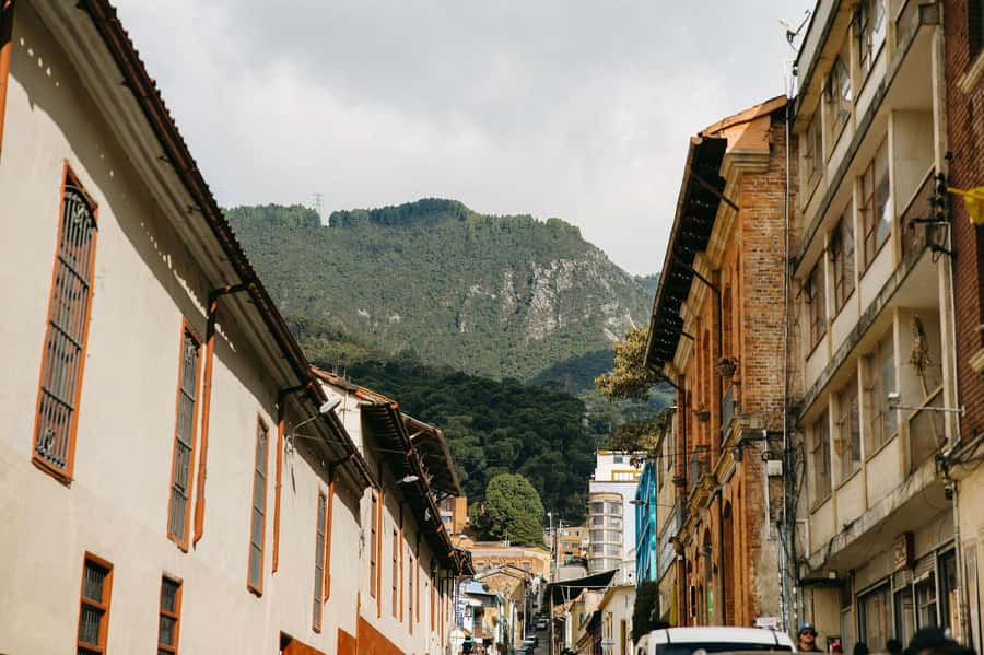 Bogotá: Express Tour with Private Guide and Transportation - Price and Value: Why $72 Can Be a Smart Buy