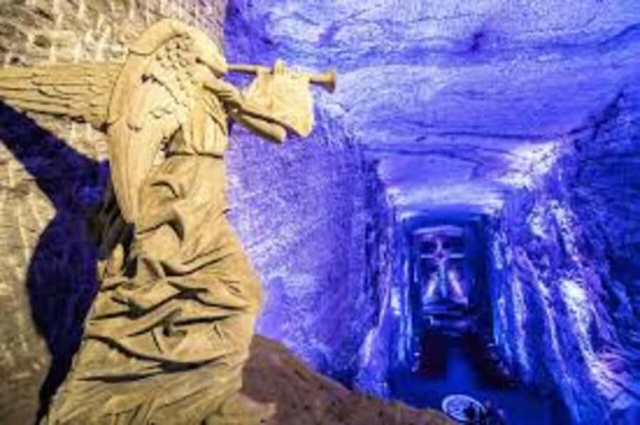 BOGOTA: From the Clouds to the Earth, Tour to Monserrate and the Salt Cathedral - The Scenic Drive to Zipaquirá and a Breather
