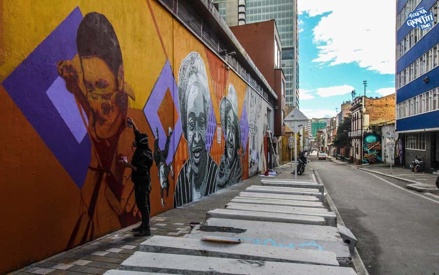 Bogotá: Graffiti Tour el mejor recorrido de arte urbano - Key highlights before you go