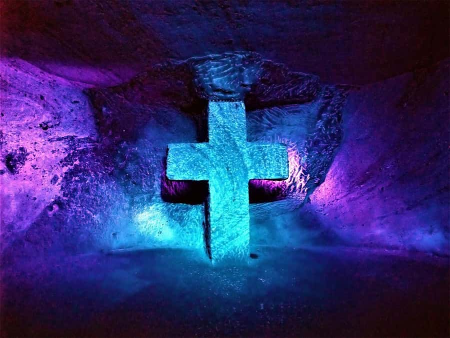 Bogota: Guatavita and Salt Cathedral Daily Group Tour - Guides, Audio, and How You Stay Oriented