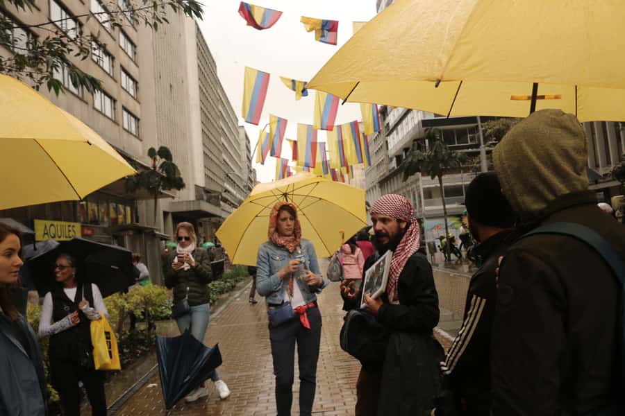 Bogotá: Guided La Candelaria Walking Tour - La Candelaria is the easiest way to understand downtown Bogotá