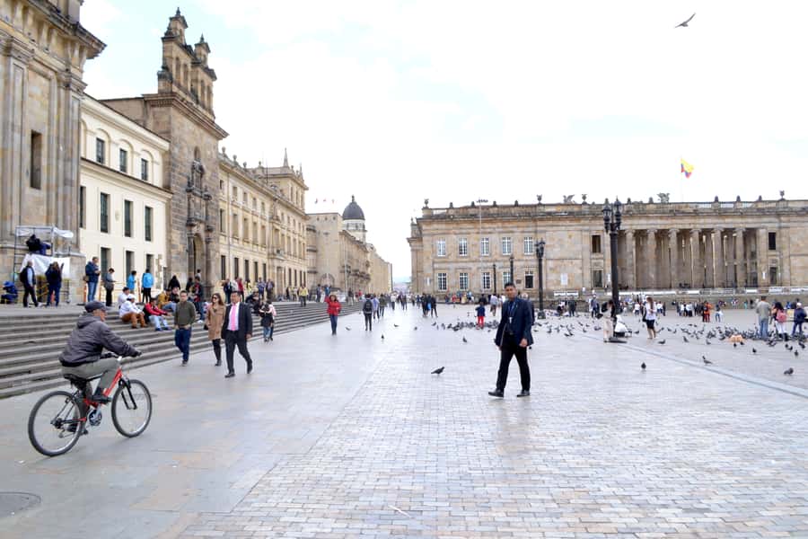 Bogotá: Guided La Candelaria Walking Tour - The walk from 3 to 7 hours, and how to pace yourself