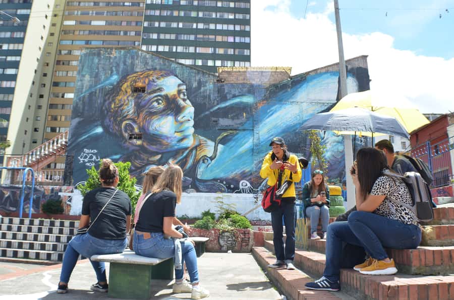 Bogotá: La Candelaria Graffiti & Urban Art Guided Tour - Key things to know before you go