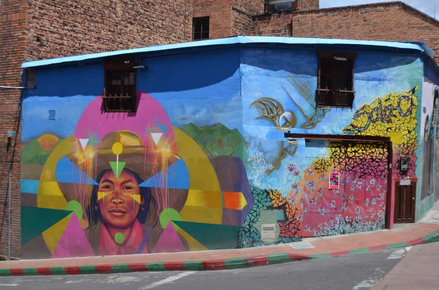 Bogotá: La Candelaria Graffiti & Urban Art Guided Tour - Getting Oriented at Chorro de Quevedo (The Easiest Start in the City)