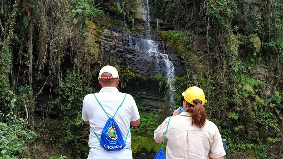 Bogota: La Chorrera Waterfall Guided Hike and Guadalupe Hill - Price and value: what you get for $109