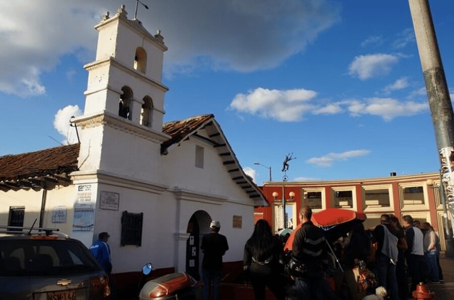 Bogota : Must-See Sites Walking Tour With a Guide - Price And Value: What $14 Buys In Real Experience