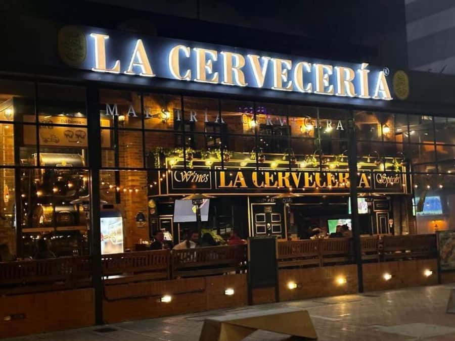 BOGOTA: Night Tour in Bogotá (Express) - El Chorro de Quevedo: cobblestones, murals, and chicha flavors