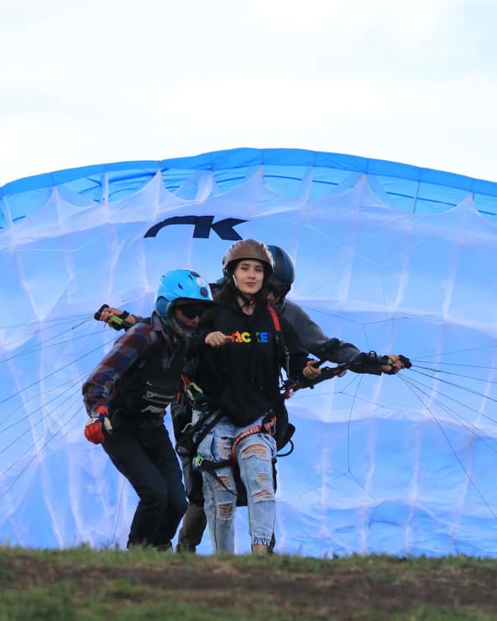 Bogota: Paragliding activity in La Calera with transfers - What happens before takeoff: gear, briefing, and instructor confidence