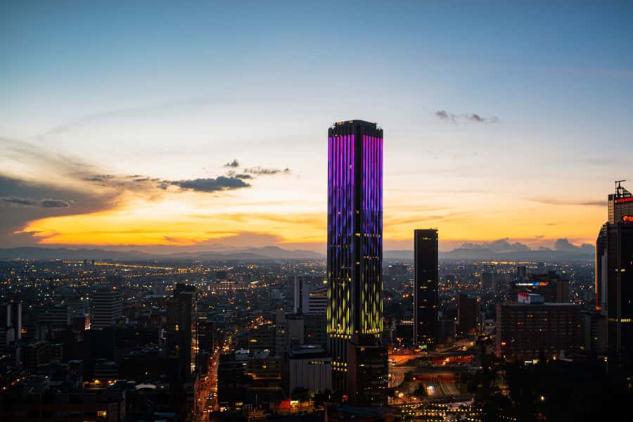 Bogota: Private custom tour with a local guide - The walking route: main sights, monument exteriors, and museum choices