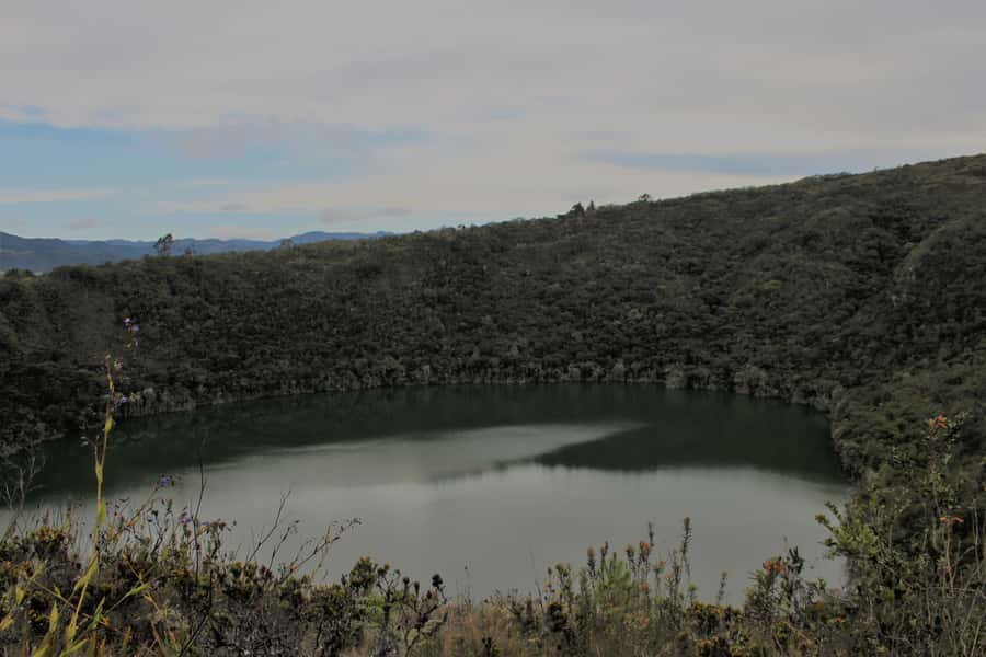 Bogotá: Salt Cathedral & Lake Guatavitá Tour with Lunch - Lake Guatavitá and the Tominé Dam Views You Can Actually Plan Around