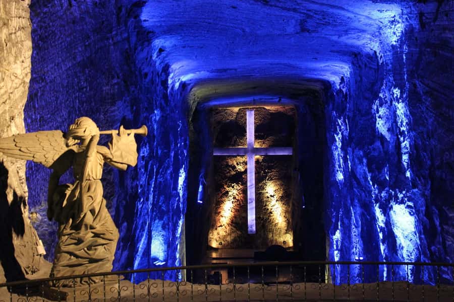 Bogota: Salt Cathedral of Zipaquira Private daily Trip - Key points