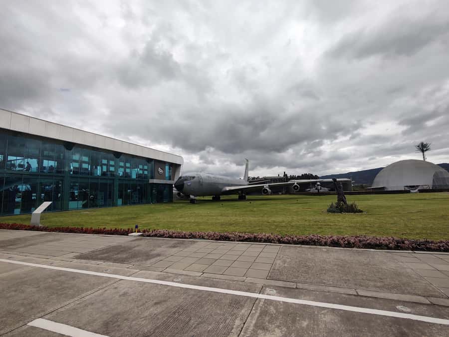 BOGOTA: Tour of Jaime Duque Park, Zoo, and Aerospace Museum - Medieval Castle and live theater show: playtime with structure