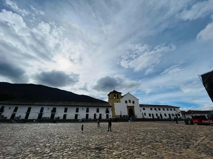 BOGOTA: Tour of Villa de Leyva, Ráquira, Pozos Azules, and Puente de Boyacá - Key highlights to look for