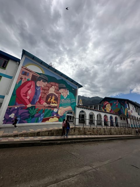 Bogotá: Visit Colombia's Highest Waterfalls & Guadalupe Hill - FAQ