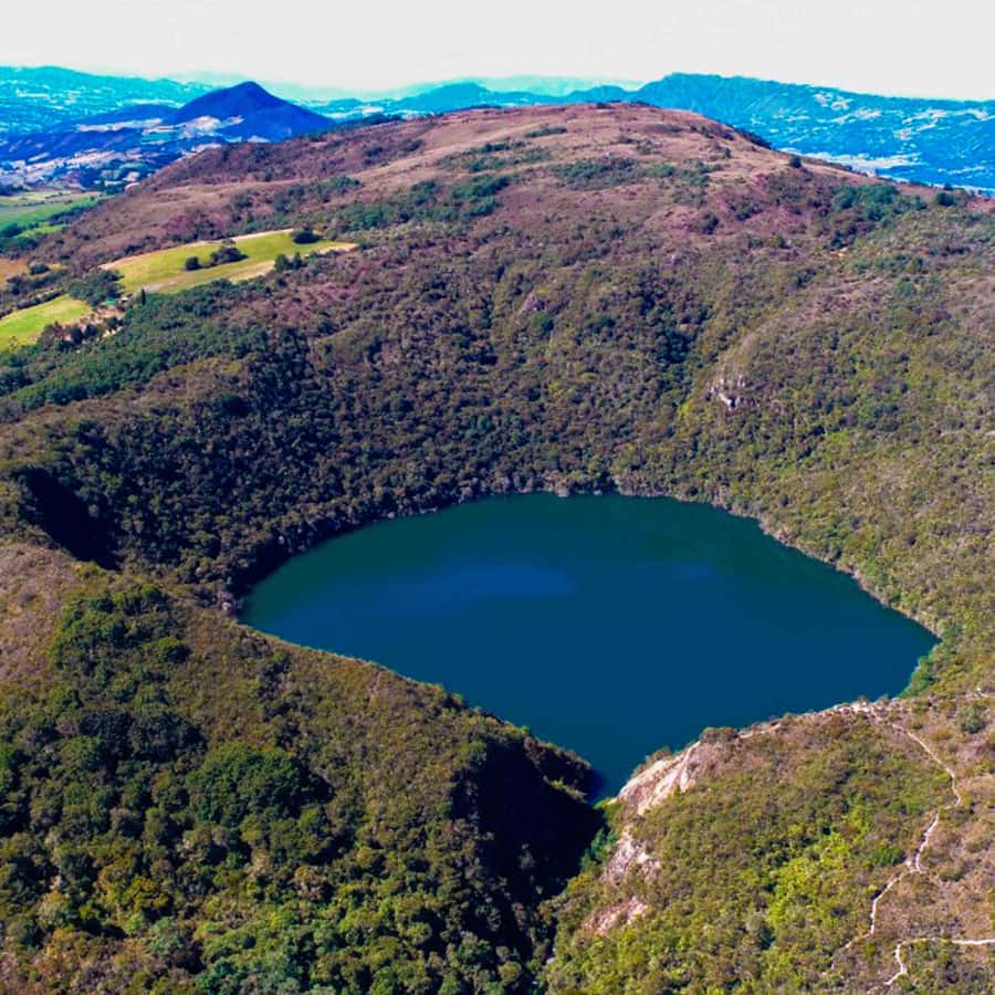 Bogota: Zipaquirá Salt Cathedral and Lake Guatavita Day Tour - Laguna de Guatavita: The Hike, the Myth of Gold, and the Little Rules