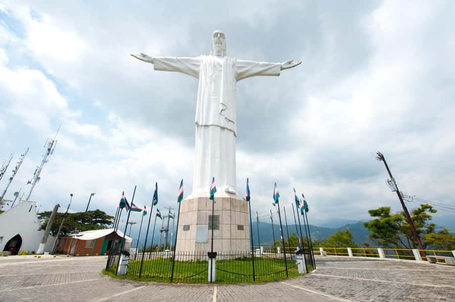 Cali: Cristo Rey, Tertulia Museum & Downtown Cali City Tour - San Antonio on Foot: The Local Neighborhood Feel