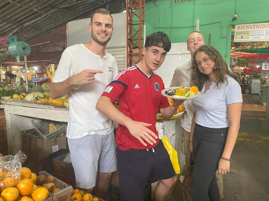 Cali: Fruit Market Walking Tour with Tastings - Rain or shine: what to wear and how to plan