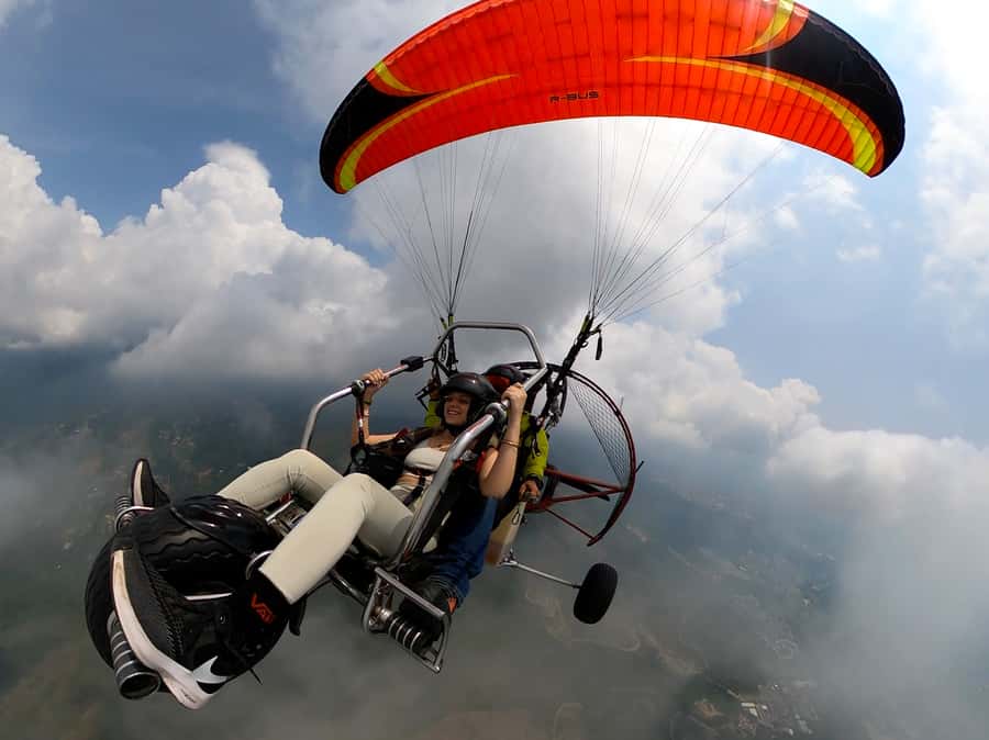 Cali: Paratrike Flight - Paragliding - Meeting Point in San Antonio: The Fastest Way to Start Stress-Free