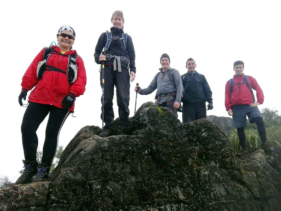 Cali: Pico de Loro Trekking Adventure - Farallones de Cali - The climb to Pico de Loro: pacing on steep terrain