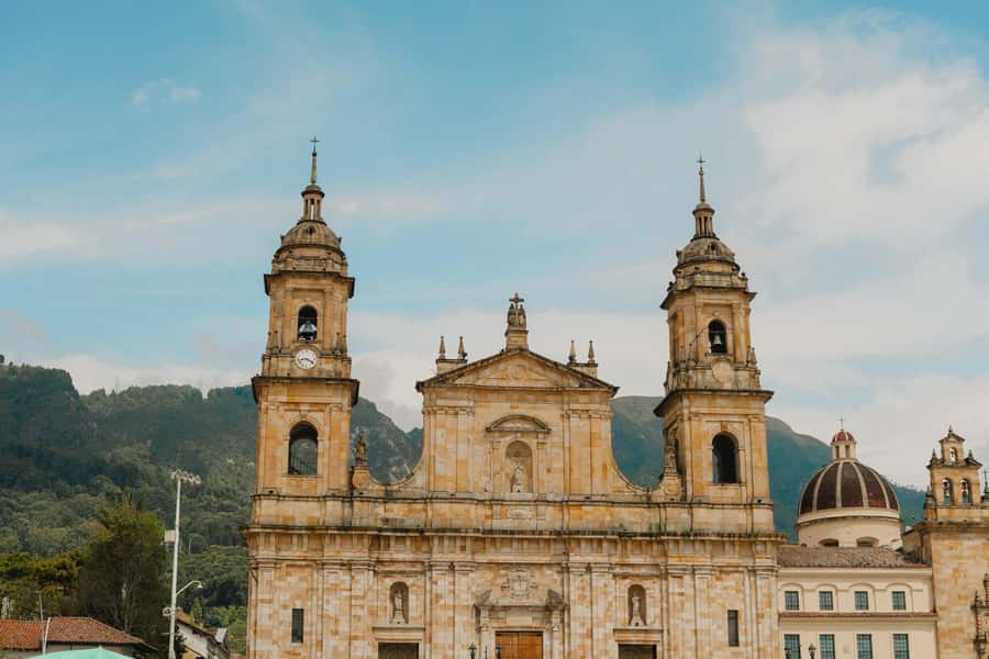 Candelaria Unveiled: Cool-tural Heritage Walking Tour - Teatro Colón: Historic Ambience, City-Life Energy