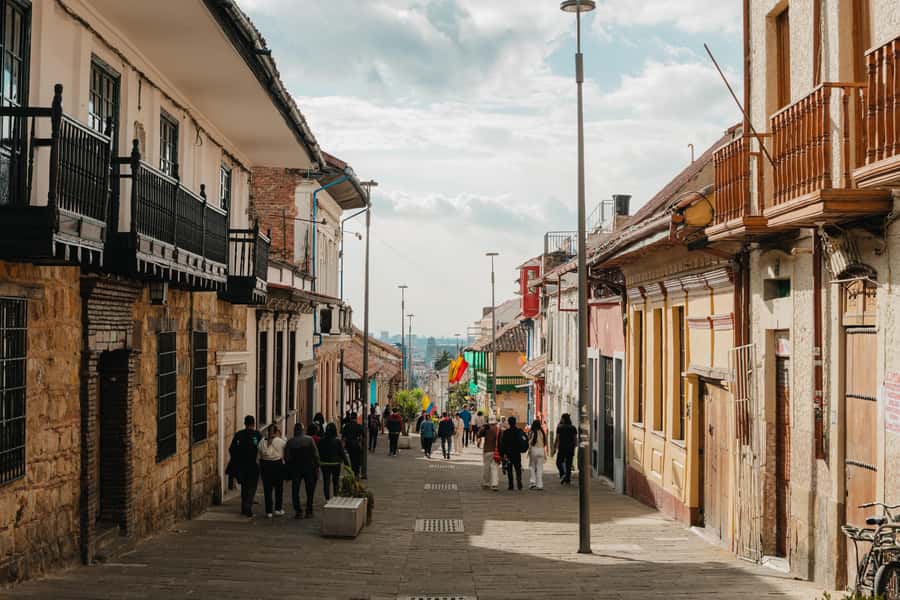 Candelaria Unveiled: Cool-tural Heritage Walking Tour - Plaza de Bolívar: The Civic Heart and Its Surrounding Landmarks