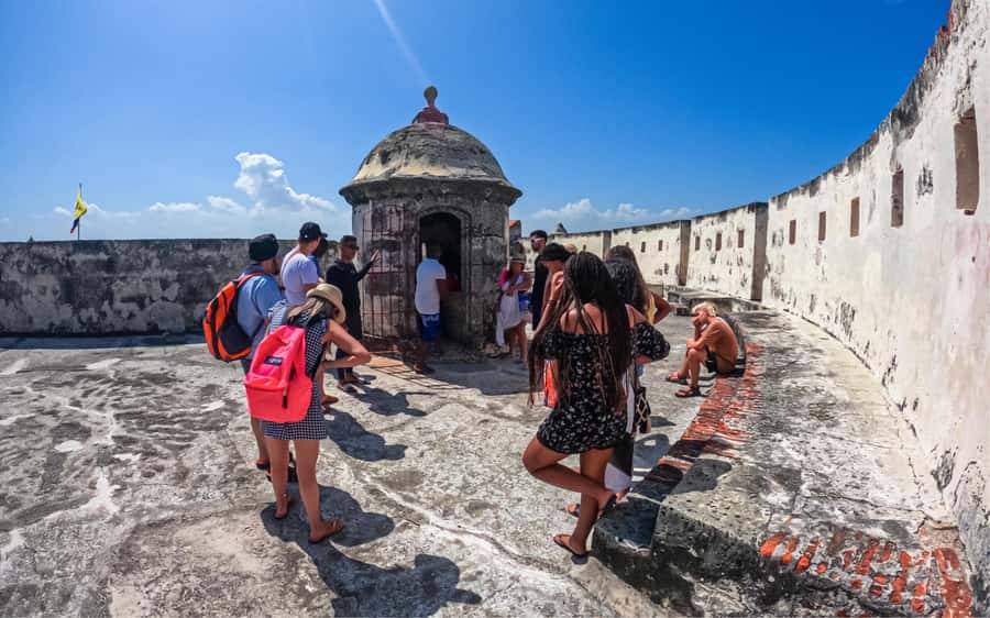 Cartagena: 5 Island Boat Tour with Night Bioluminescent Stop - Key things that make this tour worth your attention