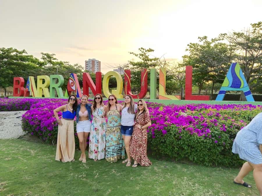 Cartagena: Barranquilla and Santa Marta BILINGUAL GUIDE - The Dawn Pickup Plan: How to Not Miss Anything