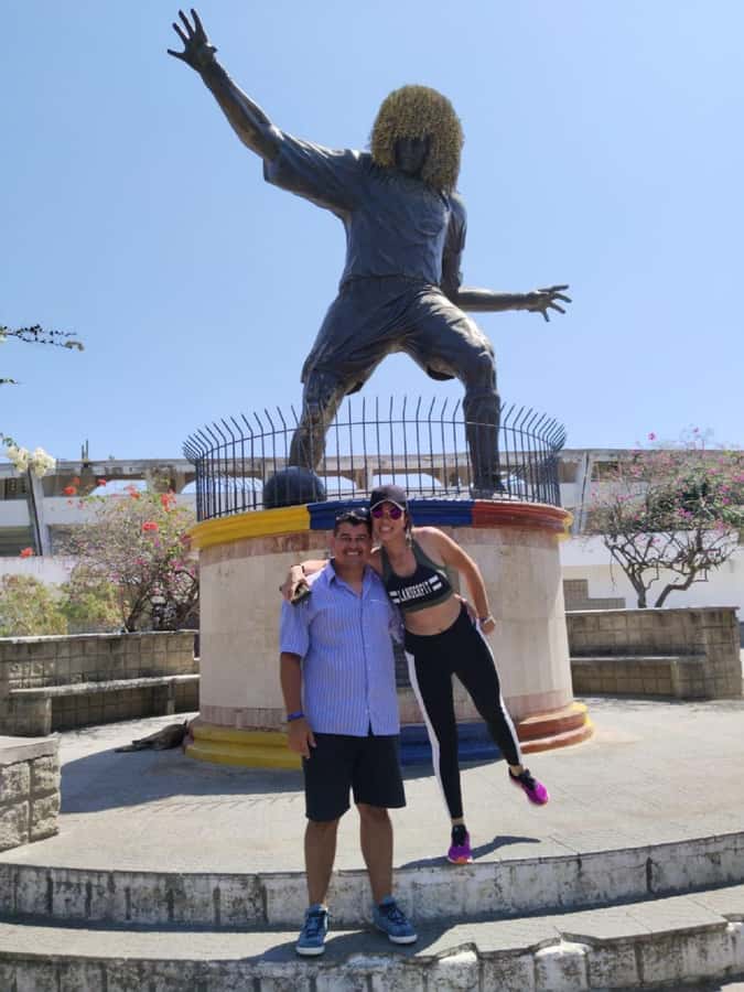 Cartagena: Barranquilla and Santa Marta BILINGUAL GUIDE - Santa Marta on Foot: Plaza Bolívar, Colonial Streets, Cathedral, and the Gold Museum
