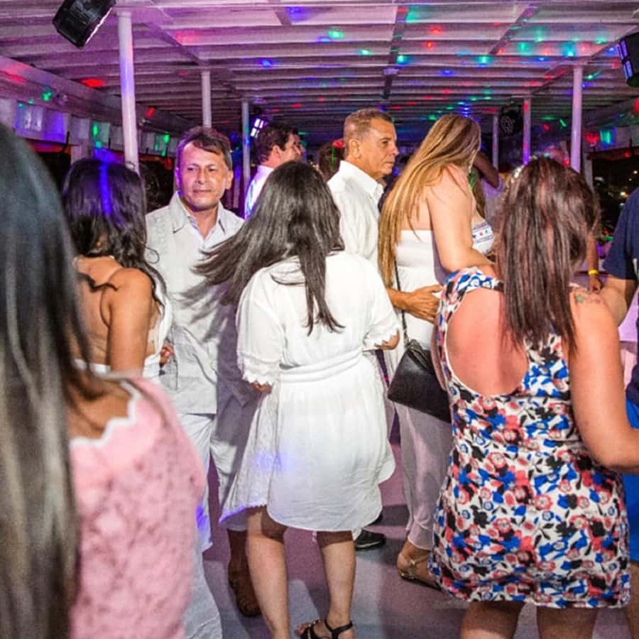 Cartagena: Buffet & party night,cocktails sailing in the bay - Quick reasons you will like this Cartagena Bay dinner cruise