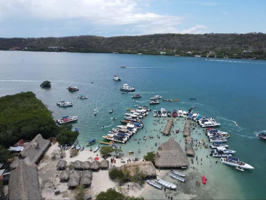 Cartagena: CHOLON & BARU with lunch - Barú and Cholón with lunch: what this Cartagena experience is really about