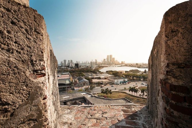 Cartagena City Tour & Convento de la Popa (AM) - Las Bóvedas: Dungeons to Craft Shopping