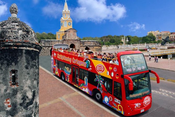 Cartagena: City Tour Hop On Hop Off - Bus Turistico de 2 pisos - The audio guide in six languages: how to use it without missing the street
