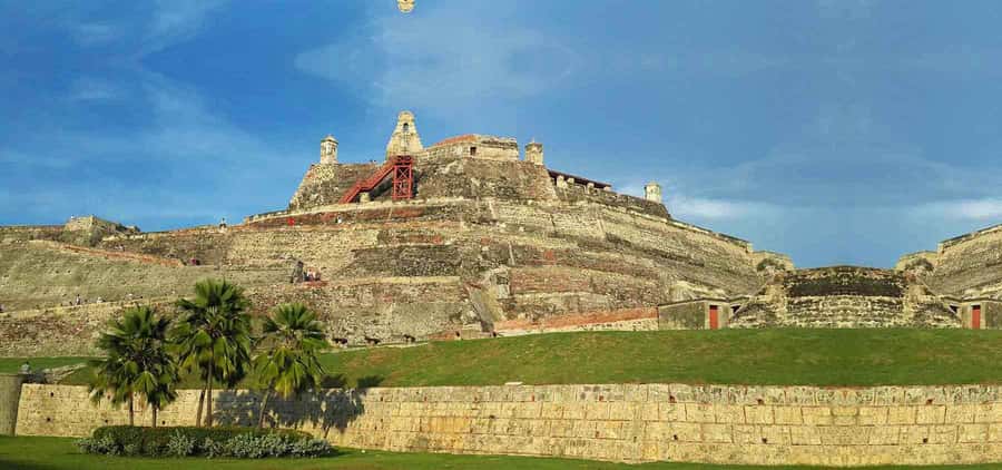 Cartagena: CITY TOUR IN ENGLISH, Old city, Monuments, Castle - San Felipe de Barajas Castle: Views, Spanish Colonial Details, and Extra Convenience