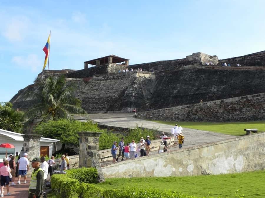 Cartagena: CITY TOUR OVERVIEW of the city Boots castle chiva - Chiva bus ride through Cartagena’s modern edge, India Catalina included