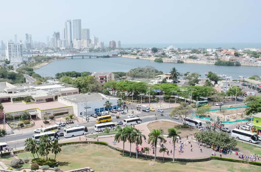 Cartagena City Tour with San Felipe Castle & Old Town Walk - Plaza de BolĂvar: calm space for big names