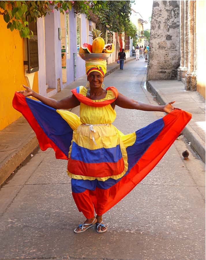 Cartagena City Tour with San Felipe Castle & Old Town Walk - GetsemanĂ at the finish: murals, balconies, and live music
